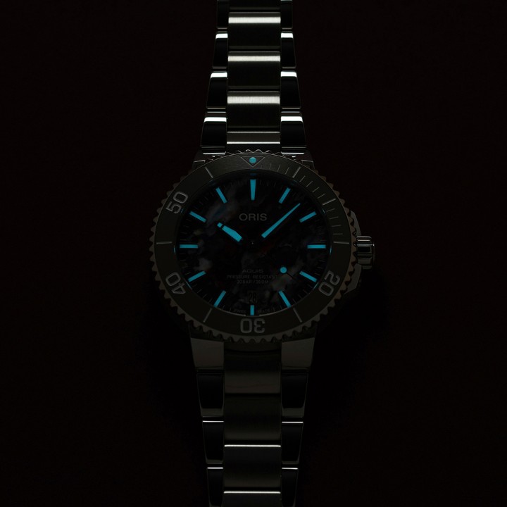 Obrázek Oris Aquis Date Upcycle