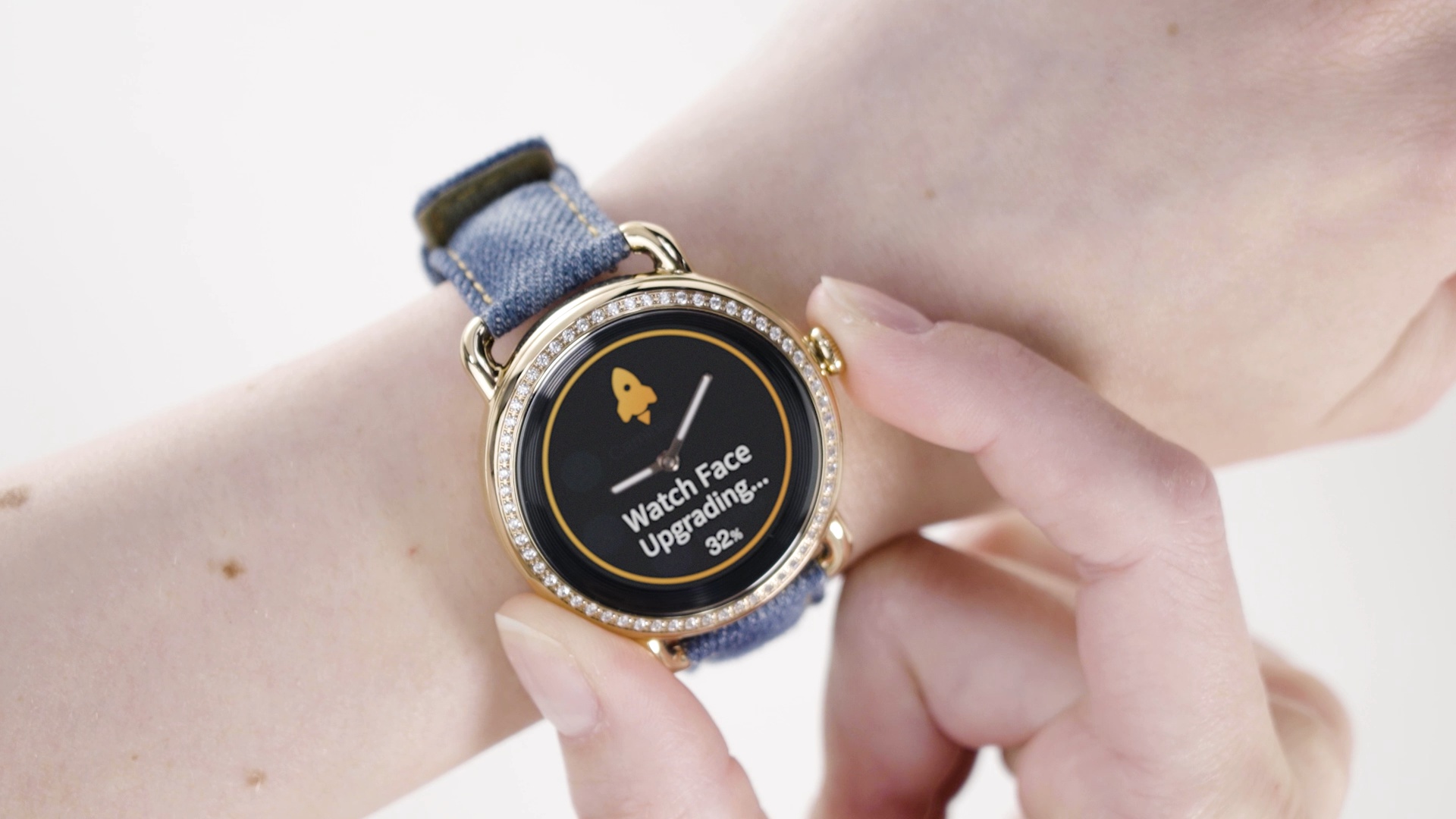 Chytré hybridní hodinky Festina SmarTime
