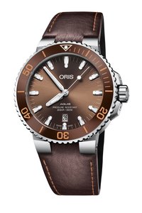 Picture: ORIS 01 733 7730 4152-07 5 24 12EB
